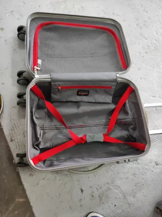 Maleta Roncato Blanca con Ruedas Giratorias