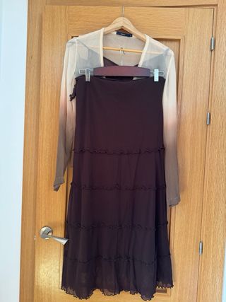 Conjunto Blusa,Top tirante y Falda