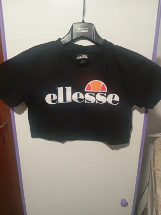 Camiseta Ellesse Crop Top Negra Talla XS