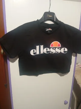 Camiseta Ellesse Crop Top Negra Talla XS