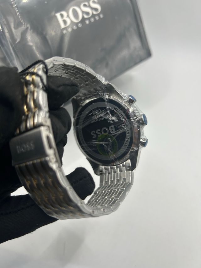 Reloj Boss Cronógrafo Dorado y Plateado