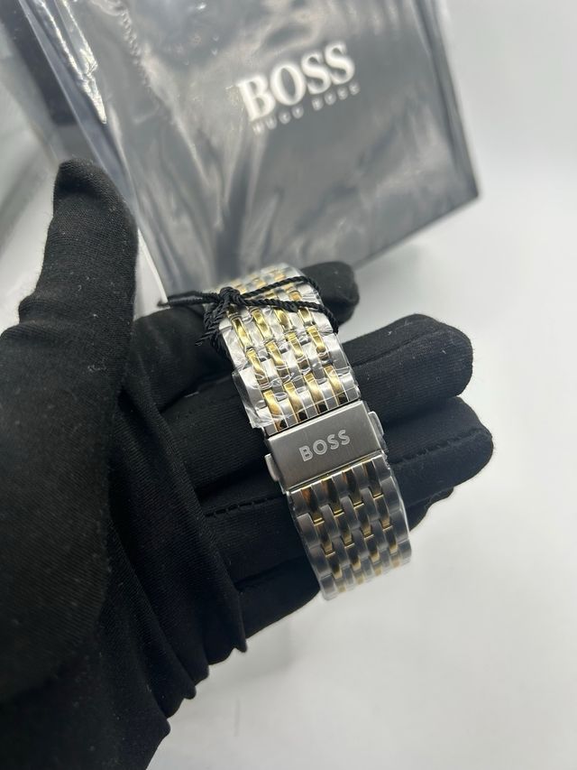 Reloj Boss Cronógrafo Dorado y Plateado