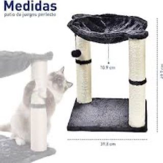 Grattatoio per gatti in fibra di iuta con lettino