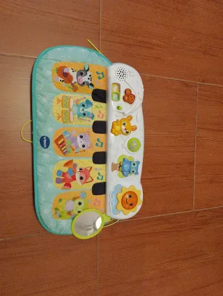 Piano Vtech para bebés con animales