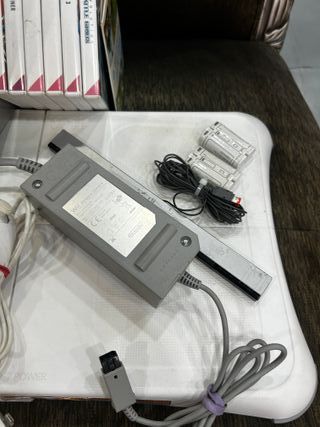 Lote Nintendo Wii: Consola, Accesorios y Juegos