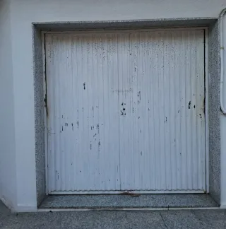 Puerta de garaje chapa galvanizada.