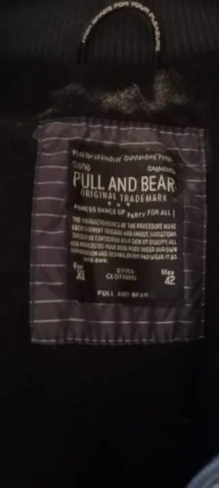 Chaqueta Pull and Bear Negra Hombre talla M