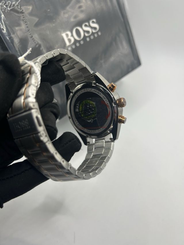 Reloj Boss bicolor dorado y plateado