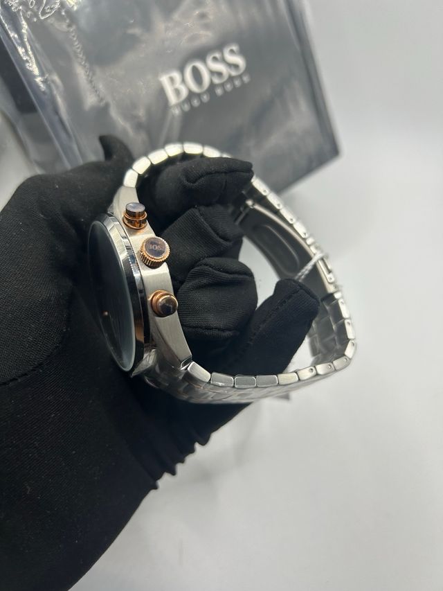 Reloj Boss bicolor dorado y plateado