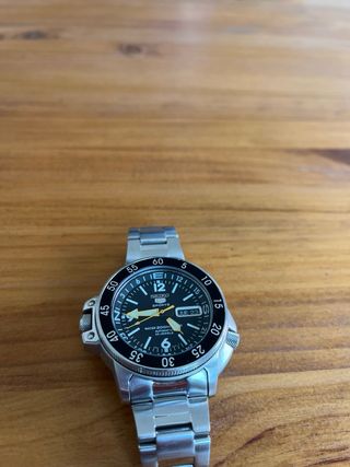 Reloj Seiko Atlas automático Negro