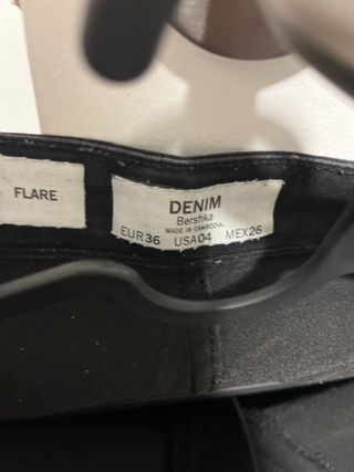 Pantalones vaqueros Bershka negros