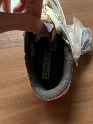 Nike Air Jordan 1 x Travis Scott Marrones