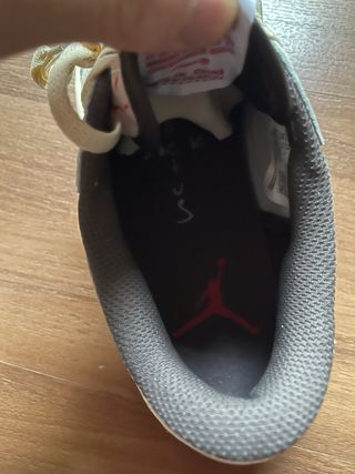 Nike Air Jordan 1 x Travis Scott Marrones