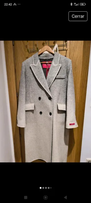 Abrigo de lana sin estrenar