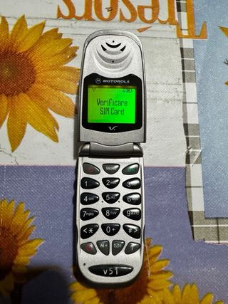 Motorola V50/V51