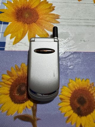 Motorola V50/V51