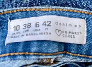 Vaqueros niña Talla 38 TeX y Primark (5€ cada uno)