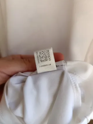 Camiseta Adidas Blanca y Negra
