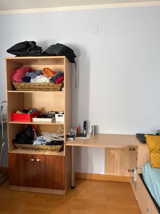 Dormitorio individual de madera