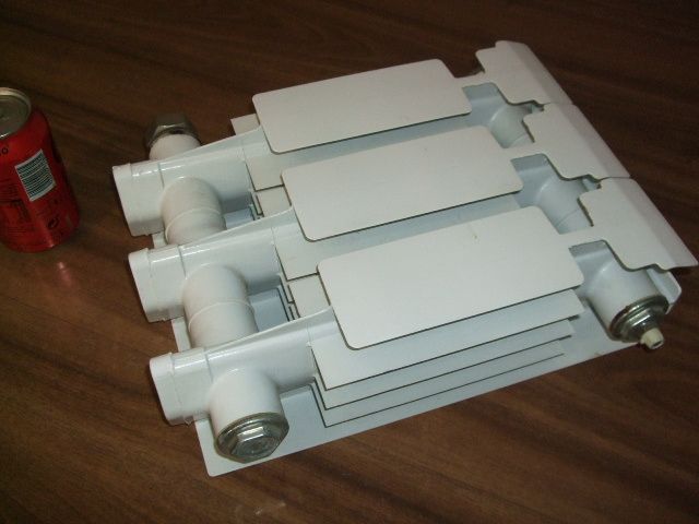 Radiador agua caliente metal blanco