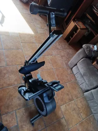 Máquina de remo para ejercicio en casa