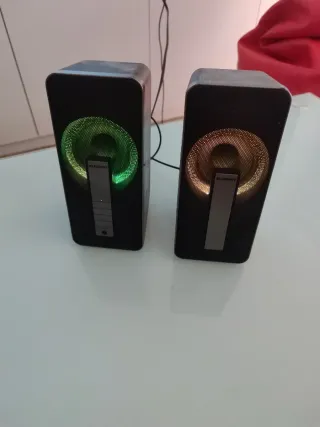 Altavoces ELEGIANT