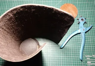 Rulos/Porta herramientas de cuero hechos a mano.