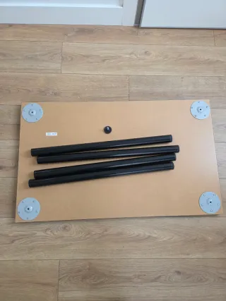 Mesa IKEA Negra Linnmon