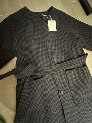 Abrigo COS de lana 64%