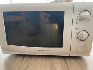 Microondas DAEWOO KOR-6L35