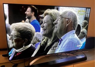 LG OLED55B7V 55 TV con base y mando