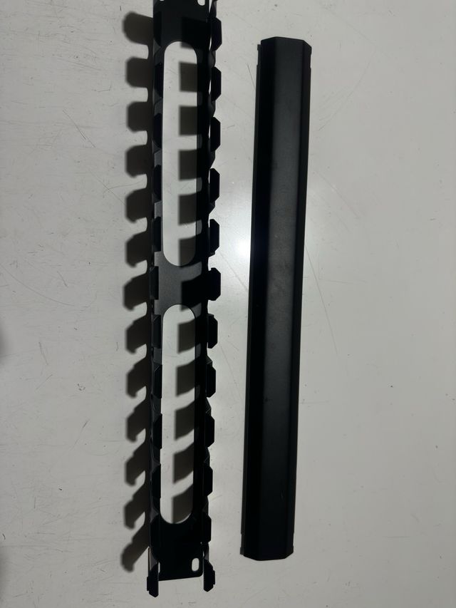 Pasahilos Rack 19 Negro