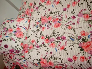 Colcha floral 197x260 cm, Clara Vidal.