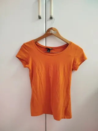 Camiseta naranja manga corta