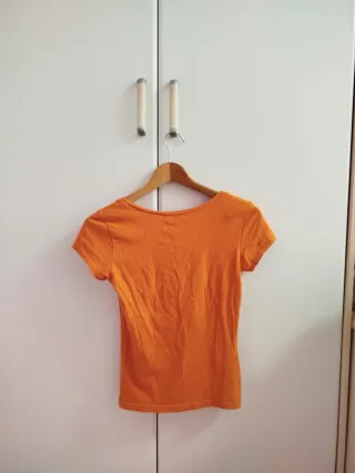 Camiseta naranja manga corta
