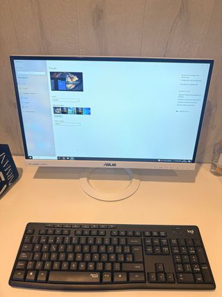 Monitor Asus Negro y Blanco