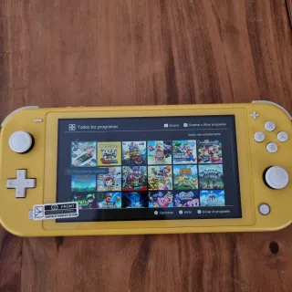 Nintendo Switch Lite Gialla