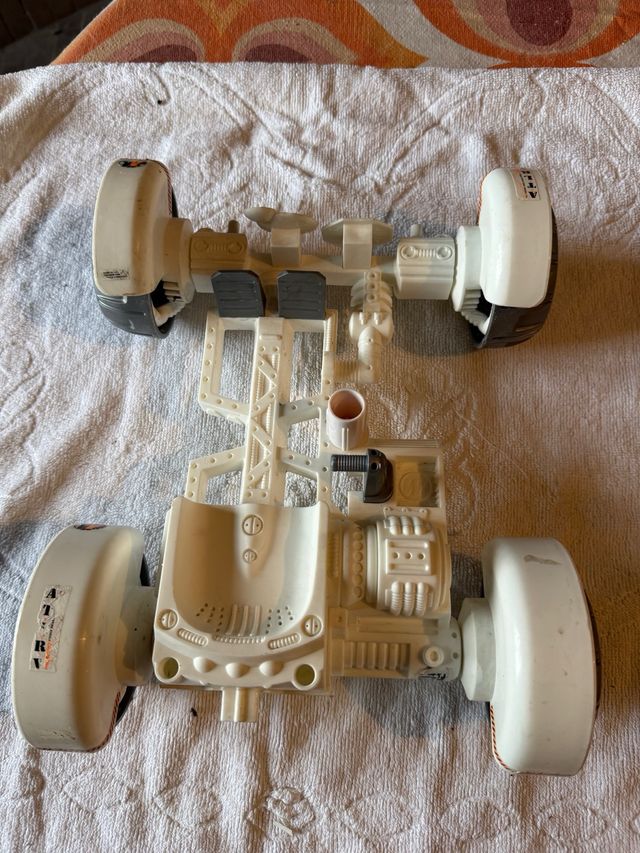 Coche Lunar Action Man