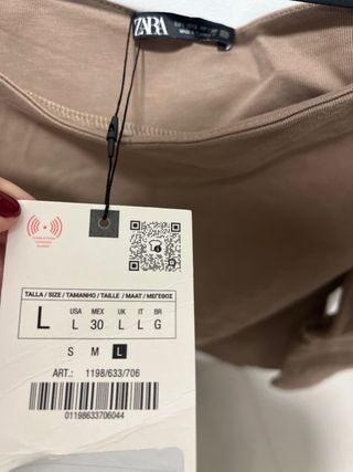 Camiseta Zara manga larga marrón