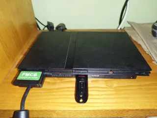 PlayStation 2 Negra + 20 Juegos
