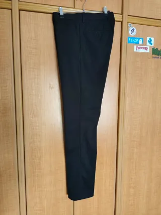 Traje negro americana TM, pantalón y chaleco.Nuevo
