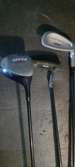 Palos de golf infantiles Tiger Champ