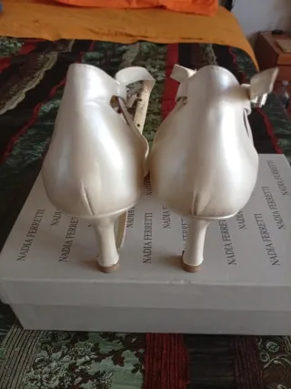 Scarpe in vero cuoio avorio vintage Nadia Ferretti