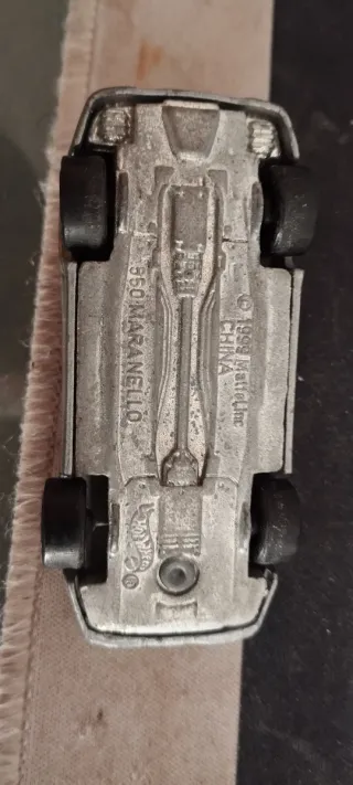 Ferrari 550 Maranello Hot Wheels de 1999