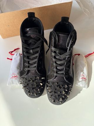 Christian Louboutin Zapatillas Negras Tachuelas