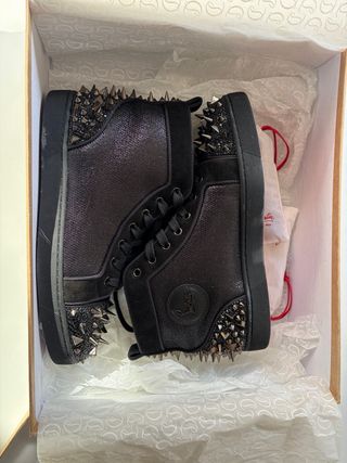 Christian Louboutin Zapatillas Negras Tachuelas