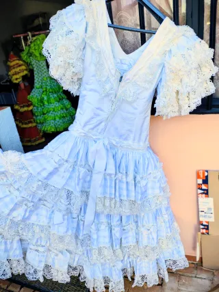 Traje Flamenca Blanco Elegante