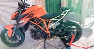 KTM 1290 Super Duke R