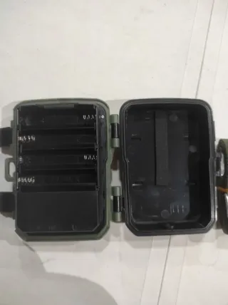 Cámara de fototrampeo camuflaje