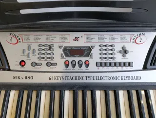 Teclado Electrónico MK-980